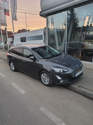 Se vinde Ford focus octombrie 2021 1.5 cutie automată  - imagine 10