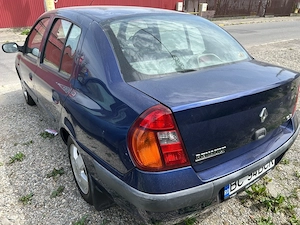 Renaul Clio Symbol - imagine 4