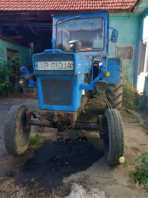 Vand tractor UTB - imagine 3