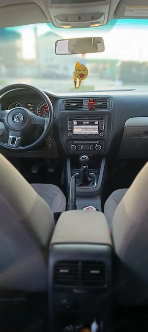  Vand Vw Jetta - imagine 3