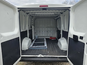 Peugeot Boxer 2.2 Blue Hdi - imagine 3