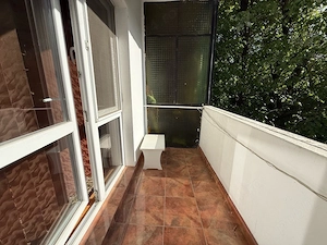 azi, 07:33 Apartament 2 camere, etaj 2, decomandat, centrală termică - Miorița, Micălaca - imagine 5