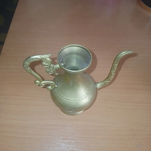 Ceainic,ibric vechi.