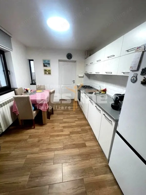 Casa 6 Camere in Paulesti - imagine 10