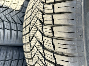 Set 4 anvelope all season cauciucuri 205/55/R16 noi - imagine 2