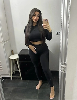 Show web și apoi întâlniri sms Whapp (brunetă )