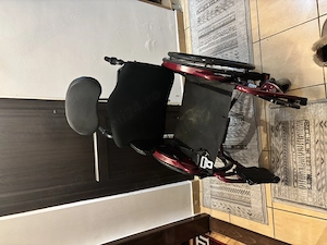 Donez carut persoana cu handicap locomotor