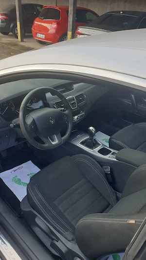 Vând  Renault   - imagine 4