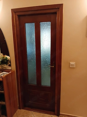 Vând 5 uși de interior din brad masiv - stare foarte bună - imagine 3