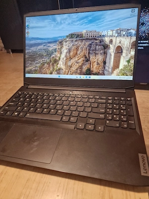 Laptop Lenovo Ideapad Gaming 3 15IMH05