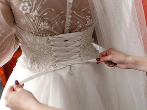 Vand rochie de mireasă!