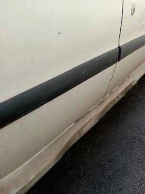 Vând Peugeot 206 ,2004 , 1.4 hdi ,pt reparat sau piese - imagine 8