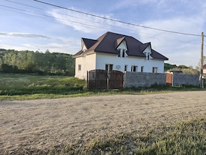 Casa de vânzare teren 700mp breasta dolj