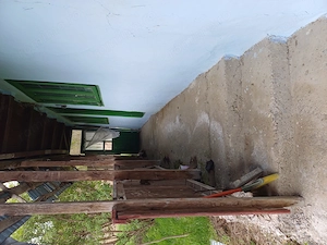 Se vinde casa batranesca , cu livada tanara , vie. Suprafața 1 hectar .  - imagine 2