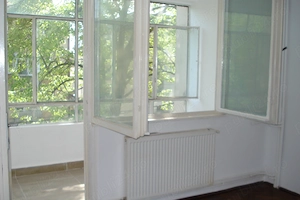 De vanzare apartament 2 camere, zona Balcescu - imagine 2