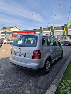 Volkswagen Touran Automată DSG 7 - imagine 3