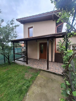 Propietar Inchiriez Casa 2 camere Mosnita 