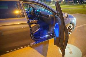 Seat Leon 1.4 e-Hybrid DSG FR plug-in hibrid la comanda FULL EXTRA 3.8 l 100km sau 15,8 kWh 100 km - imagine 8