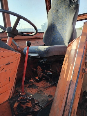 Tractor u 650 - imagine 3