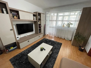 Apartament 2 camere, izolat,centrală, terasă termopan si loc de parcare - imagine 5