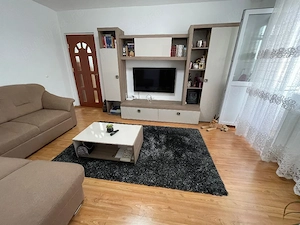 Apartament 2 camere, izolat,centrală, terasă termopan si loc de parcare - imagine 3
