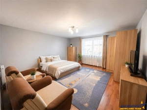 Casa potential:activitati comerciale, birouri, locuire multifamiliala,677 mp teren - imagine 5