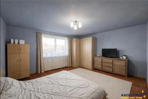Casa potential:activitati comerciale, birouri, locuire multifamiliala,677 mp teren - imagine 18