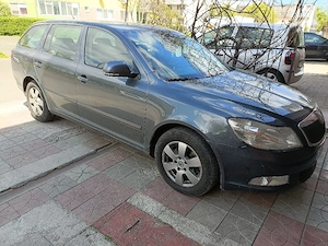 Skoda Octavia 2009 1.4 benzina 122cp ( lant intins) - imagine 2