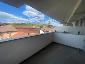 Oază urbană lângă Parcul Brătianu–apartament modern cu terasă spațiosa - imagine 11