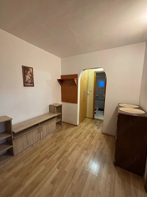 Închiriez apartament cu 2 camere, zona Tolstoi - imagine 4