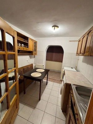 Închiriez apartament cu 2 camere, zona Tolstoi - imagine 2