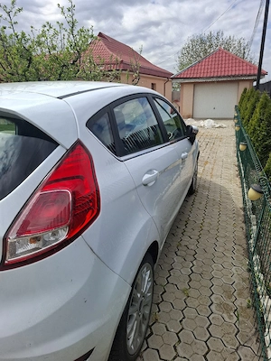 Ford Fiesta 1.6 duratorq tdci  - imagine 4