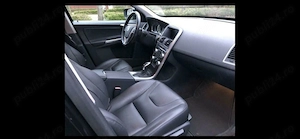 Volvo XC60 2016 - SUV - imagine 10