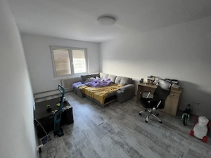 Apartament cu 3 camere, 2 băi, decomandat, etaj 2 din 4 - imagine 5