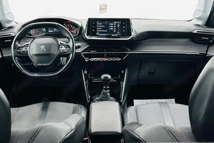 PEUGEOT 208 - imagine 6