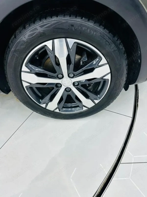 PEUGEOT 5008 - imagine 9