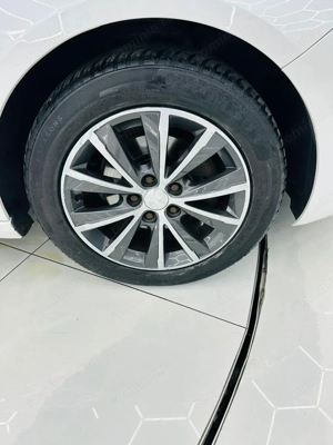 PEUGEOT 308 - imagine 9