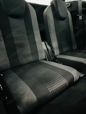 PEUGEOT 5008 - imagine 18