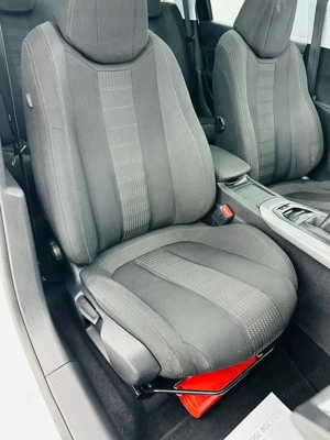 PEUGEOT 308 - imagine 18