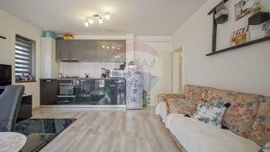 Apartament cu 3 camere de vânzare în zona Tractorul - imagine 15