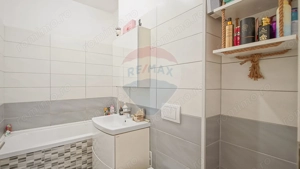 Apartament cu 3 camere de vânzare în zona Tractorul - imagine 7