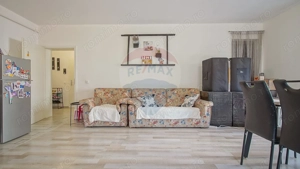 Apartament cu 3 camere de vânzare în zona Tractorul - imagine 3