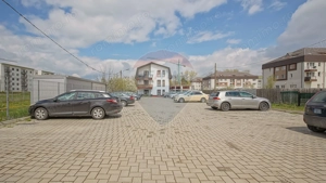 Apartament cu 3 camere de vânzare în zona Tractorul - imagine 20