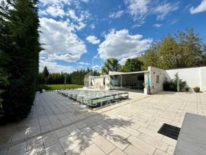 Casa individuala de lux, cu piscina, de vanzare, zona Lunei Timisoara