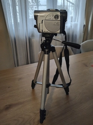 Vand schimb camera video HITACHI 