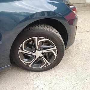 Vand Hyundai i30  fabricație 2022 iulie 1,5 dpi 110cp   - imagine 3