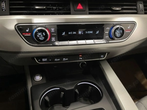 Audi A4 - imagine 20