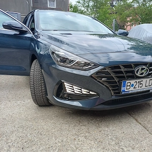 Vand Hyundai i30  fabricație 2022 iulie 1,5 dpi 110cp   - imagine 10