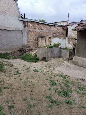 vând casă bătrânească  - imagine 4