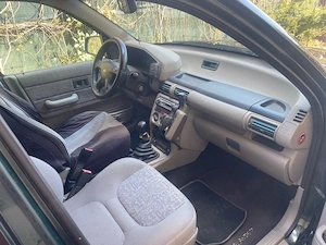 Land Rover-freelander-an2000